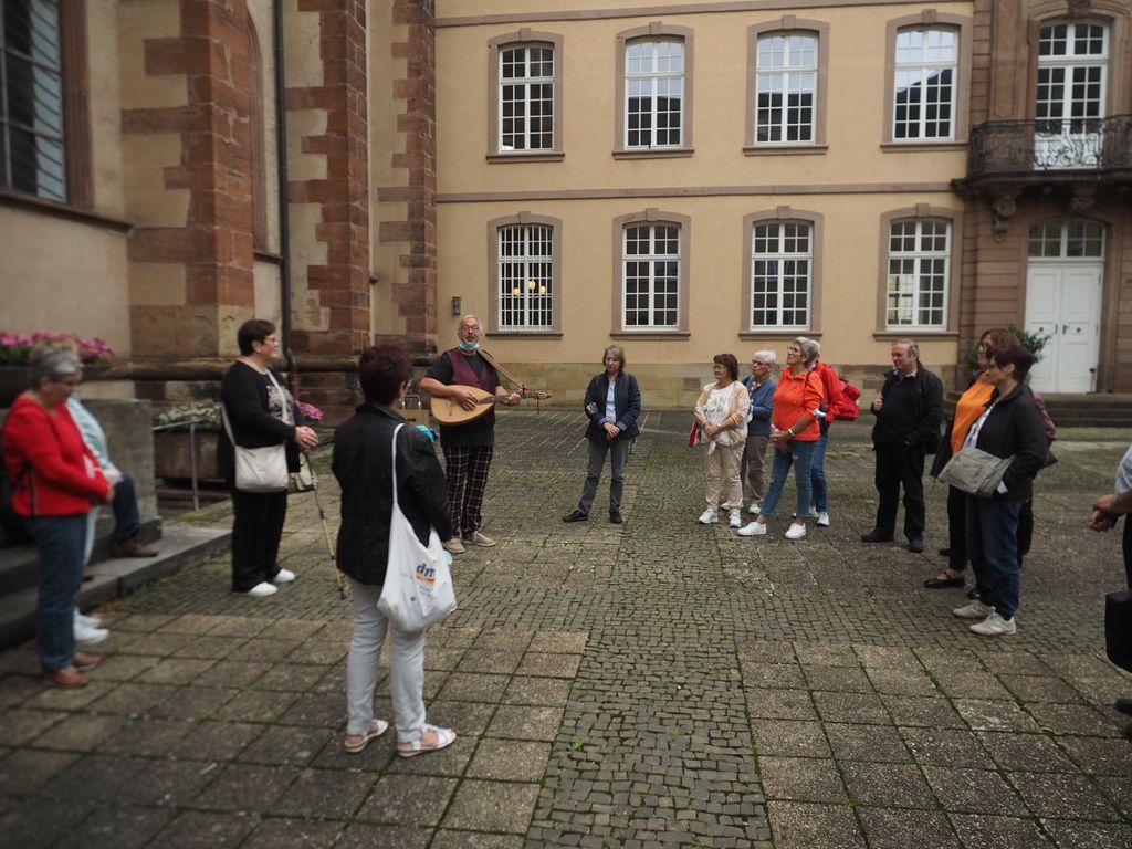 Am Grab von Friedrich Spe